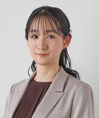 開発戦略部 商品戦略課 デザイナー 近岡　咲