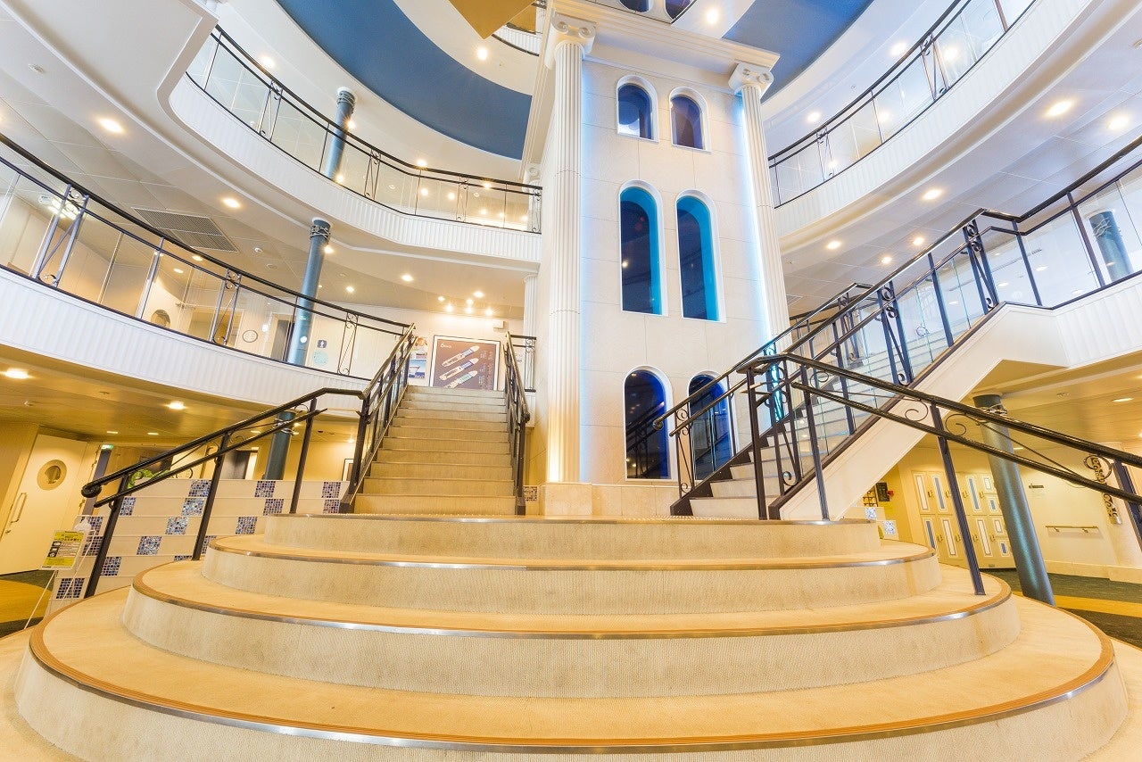 いしかり船内エントランス