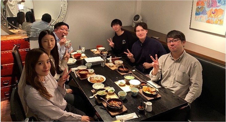 ＜懇親会の様子(1)＞