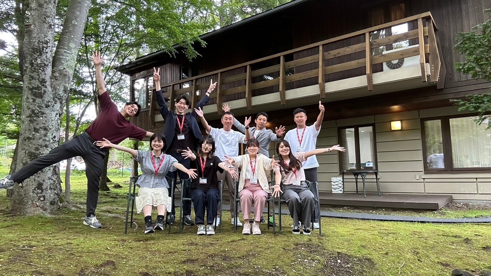 ＜軽井沢の森での「サマーインターンシップ」集合写真＞