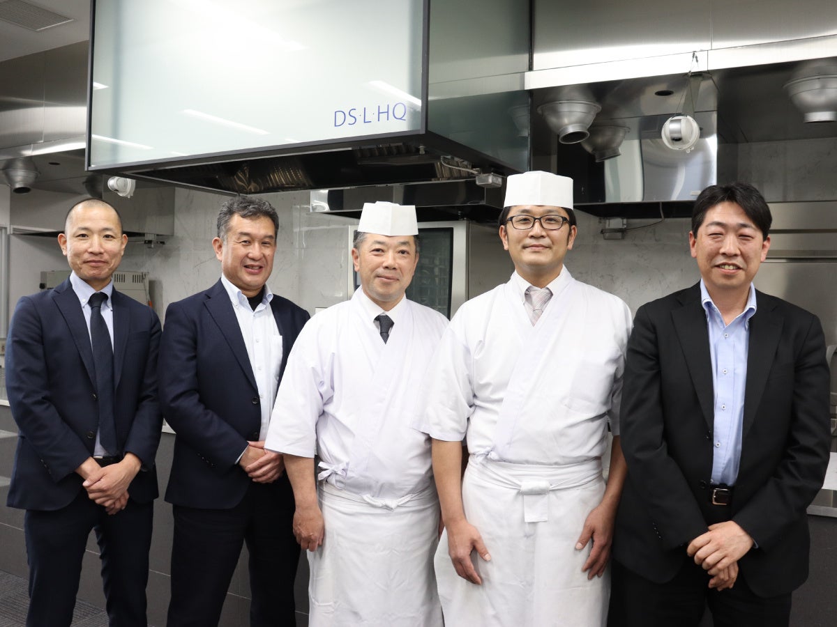 庄やの板前たちとベイシアの商品開発チームによる初のコラボ