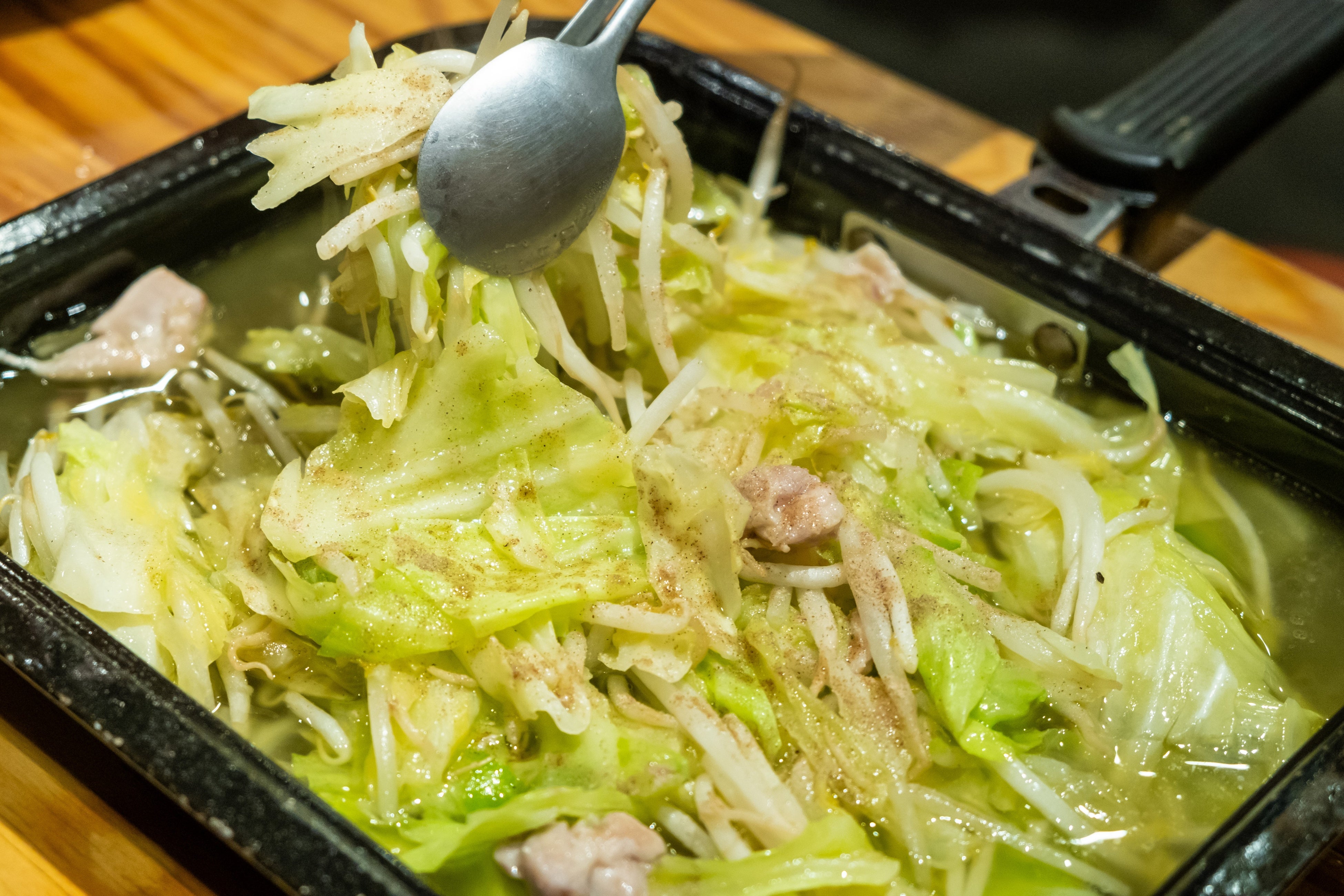 特製野菜炒め（750円）