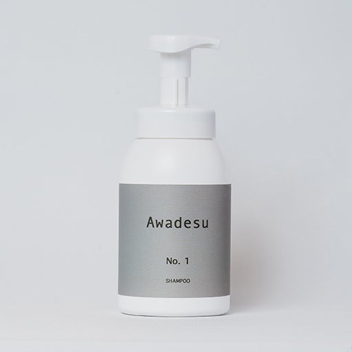 “泡で出てくるシャンプー”「Awadesu」