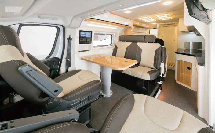 ホワイトハウス「JAPAN MOBILITY SHOW 2023」に出展します。 | 株式