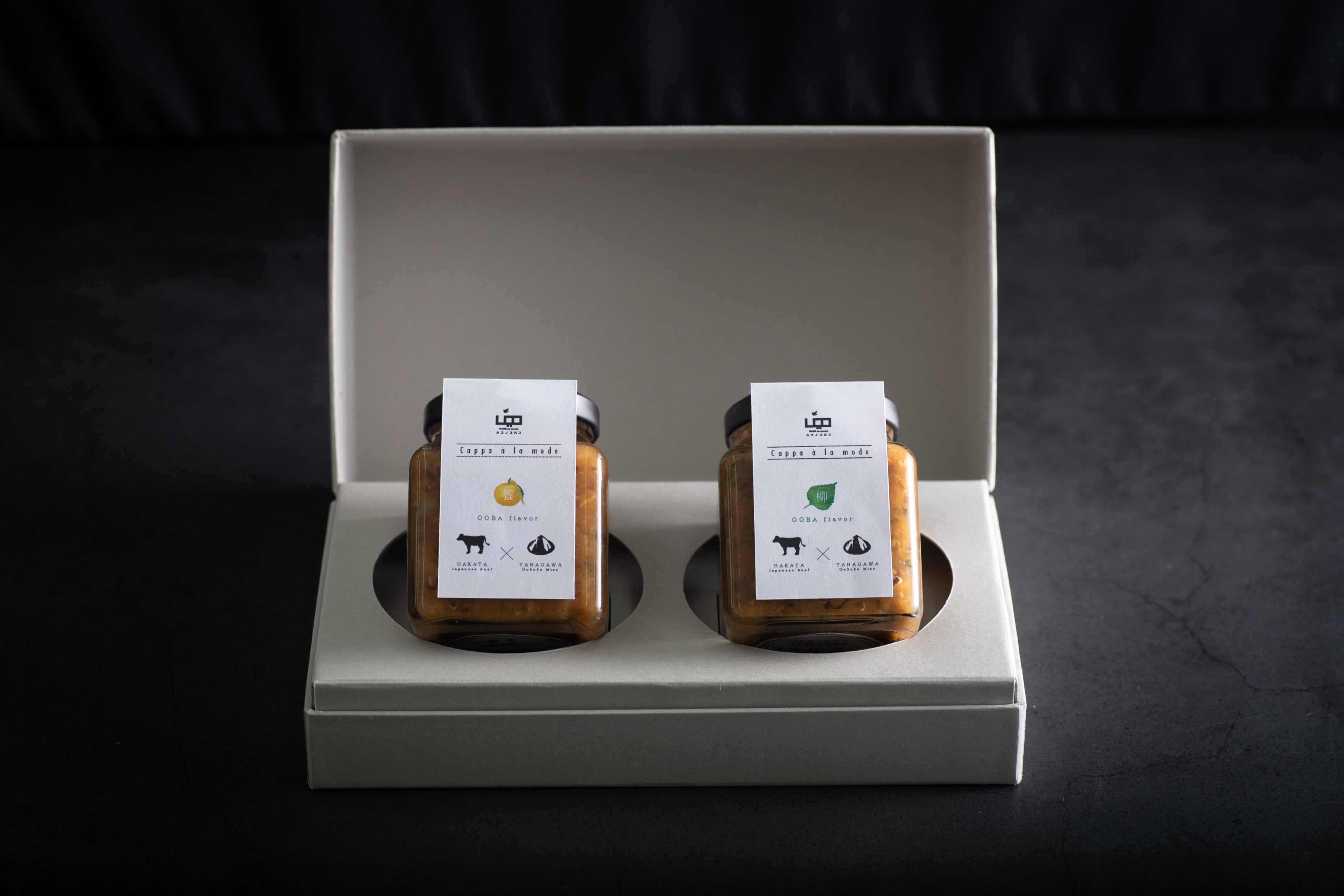 オリジナルギフトボックスにてお届けします