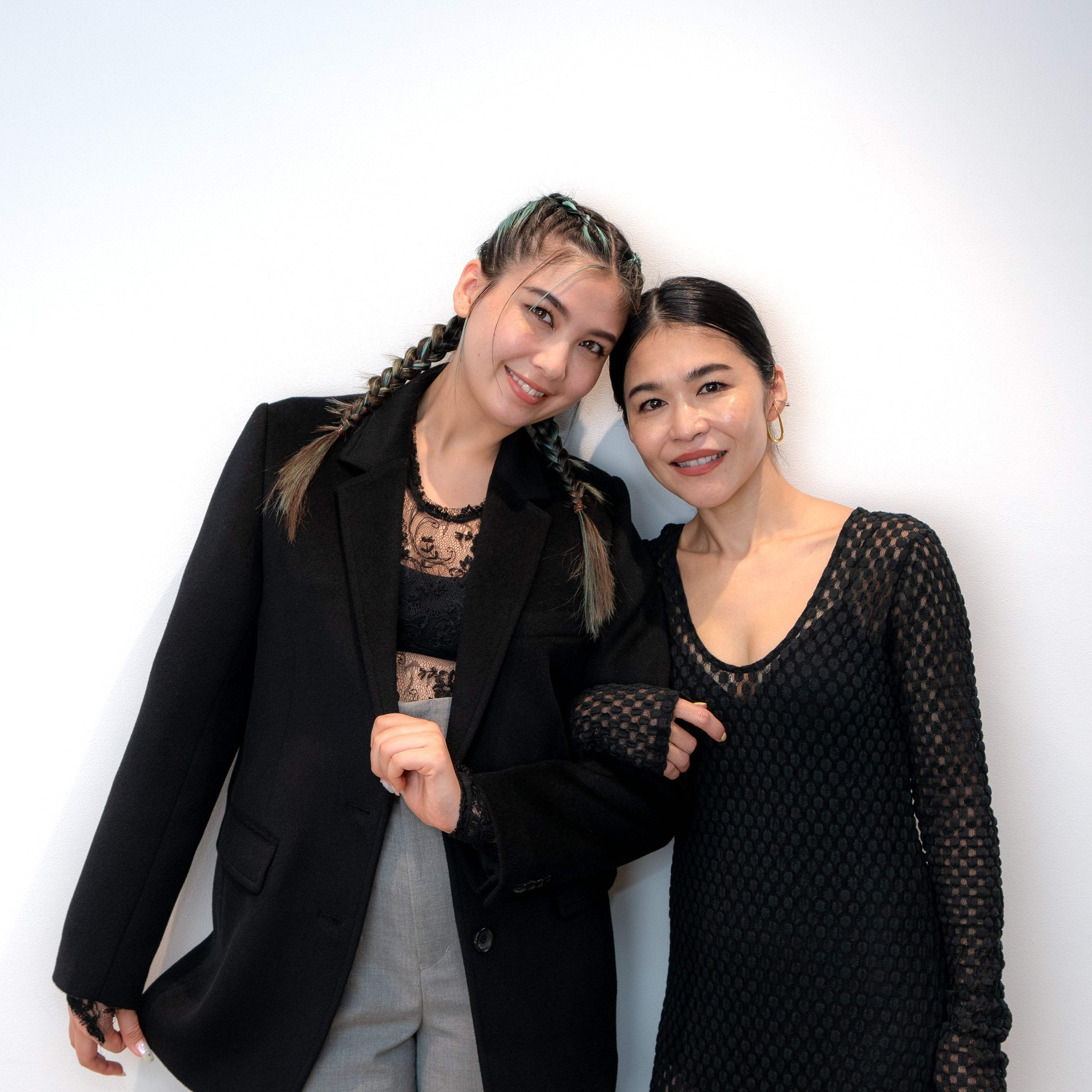 人気スタイリスト辻直子が提案。香りとファッションで創る。自分だけの