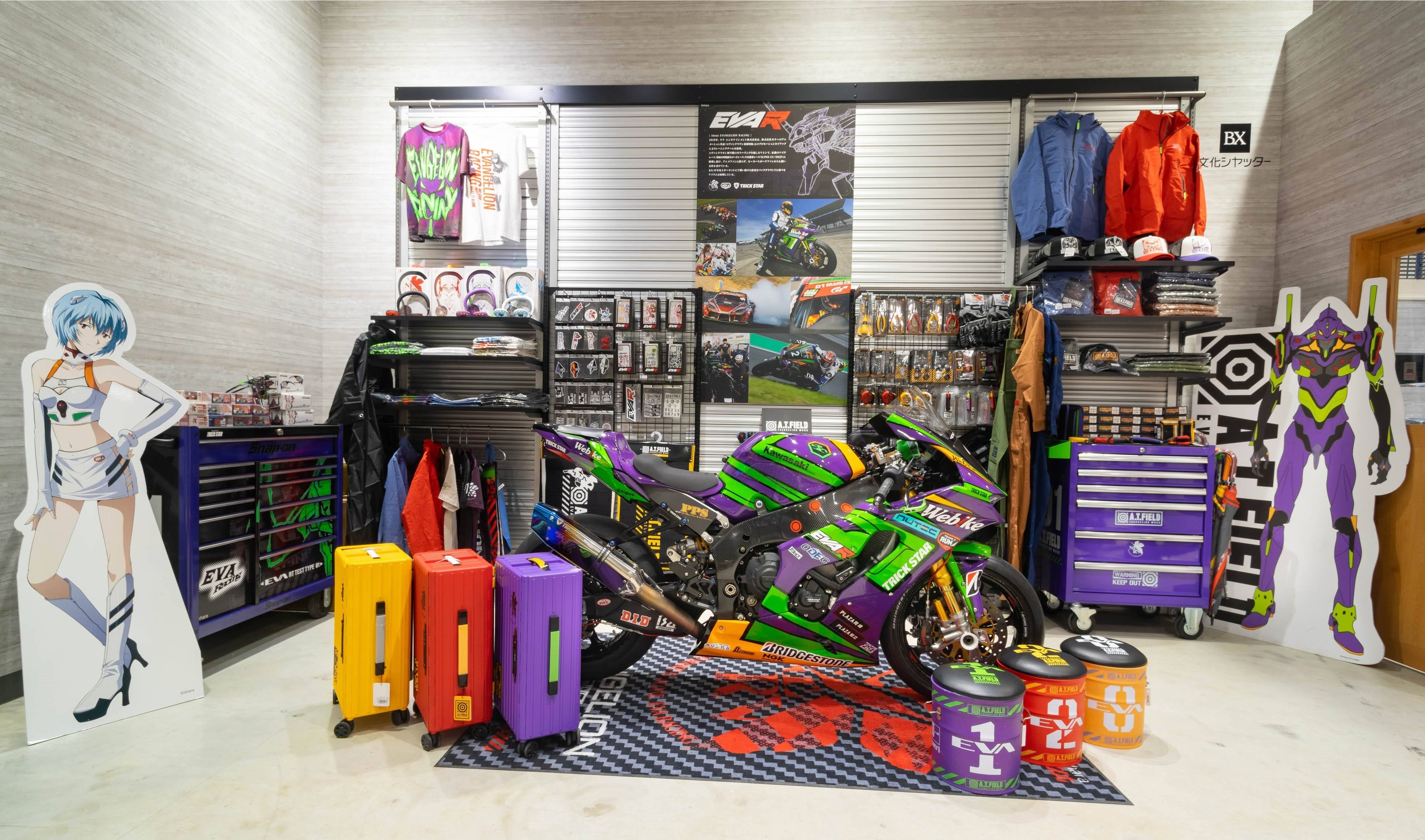エヴァンゲリオンレーシング バイク展示グッズ販売