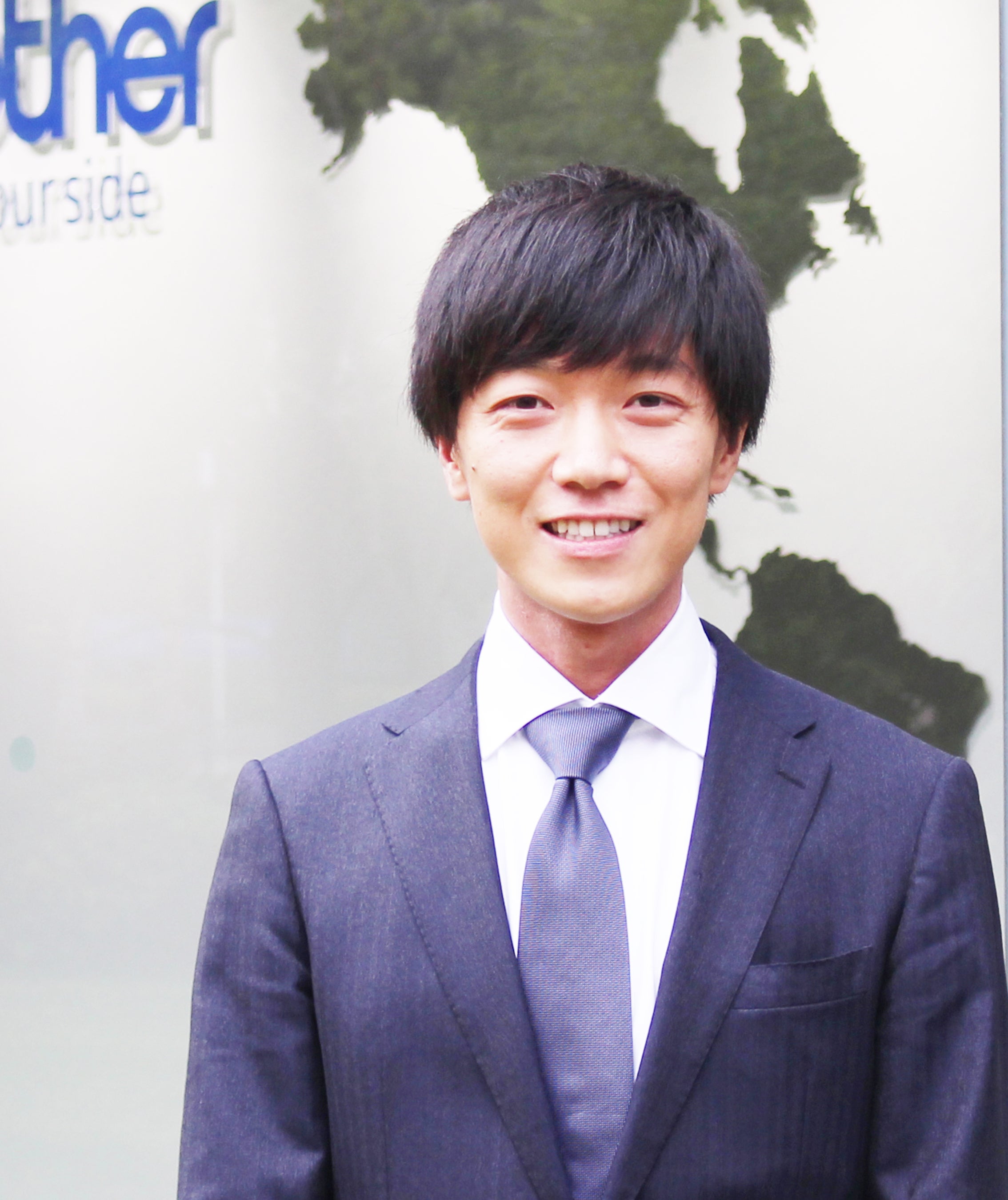 手嶋　陸也　人事部　2019年入社