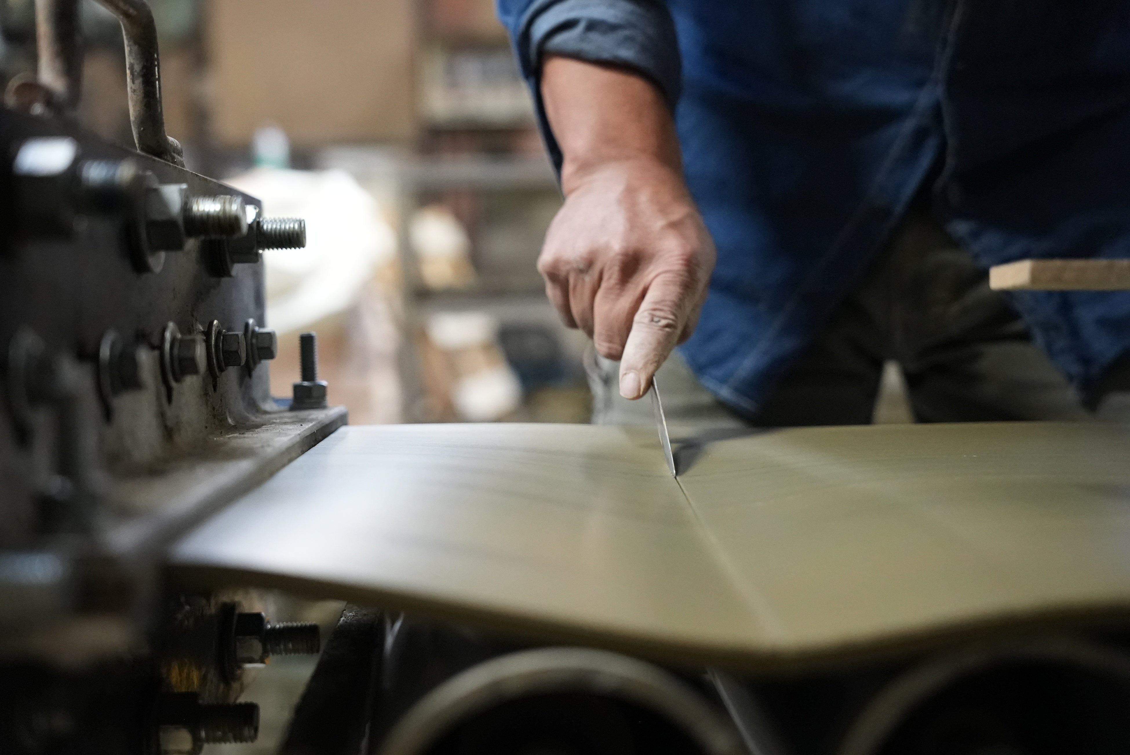 創業300余年、10代続く老舗瓦職人が製作