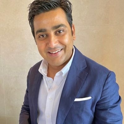 代表 アラム クルシッド(ALAM KHURSHID)