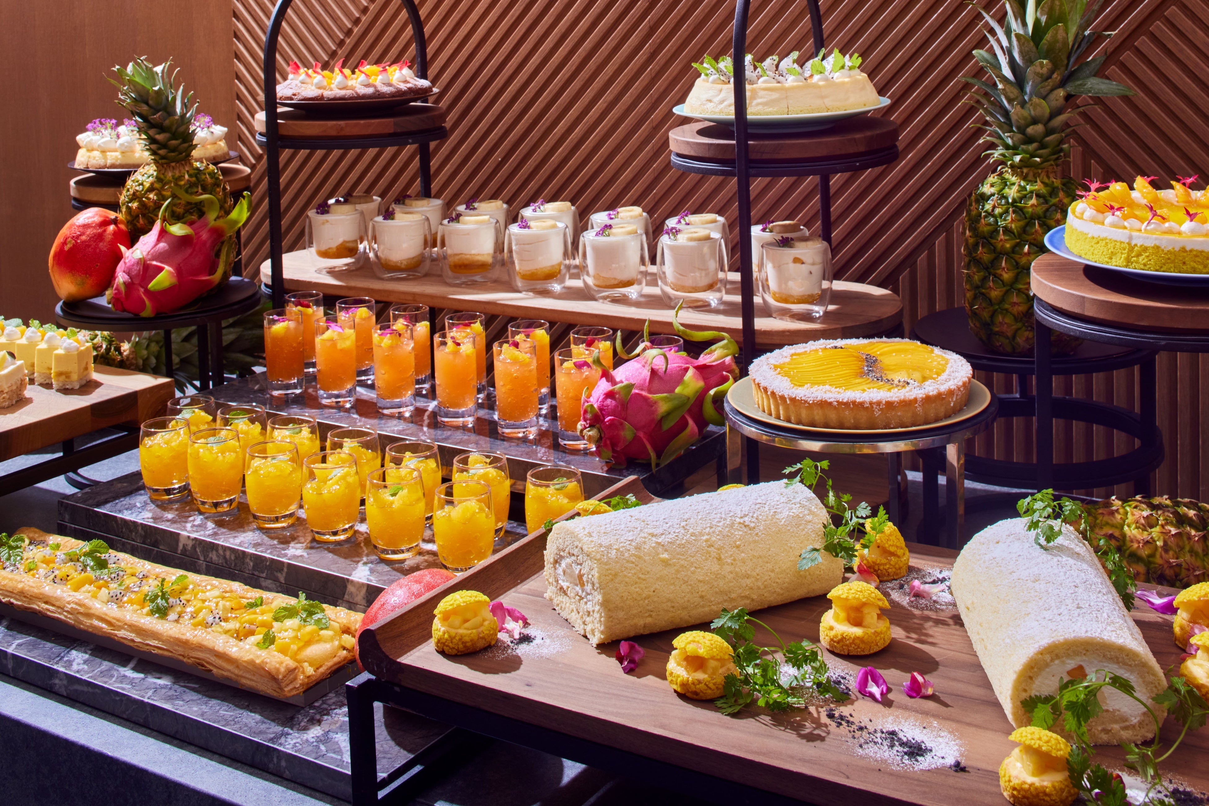 7月1日（土）～8月31日（木）トロピカルスイーツビュッフェ提供