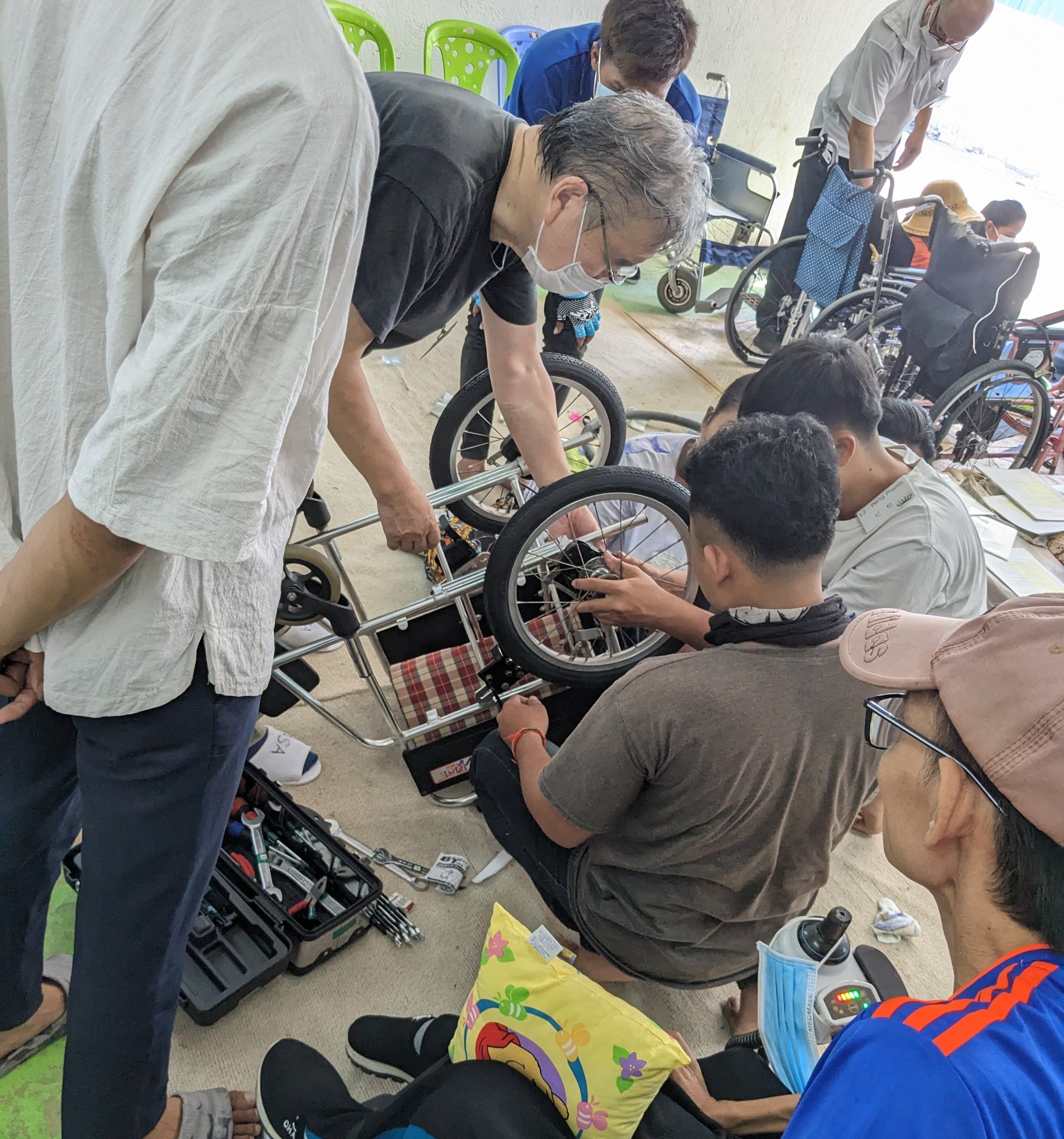 開催レポート】日本のシニアが世界で活躍！カンボジアで車いす
