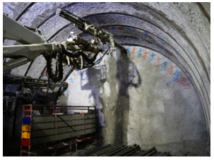 「連結機構付きガイドシェル」による鋼管の打設状況