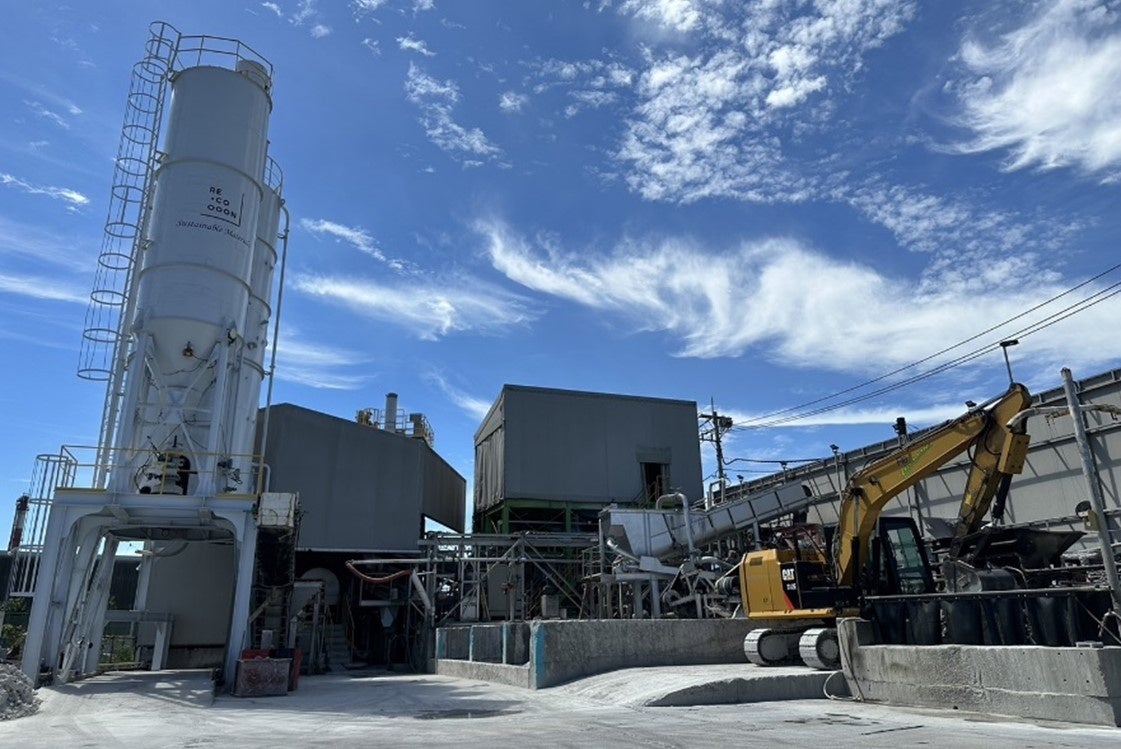 新たに立ち上げた「Cem R3」製造拠点（リコーン社：川崎市川崎区）（戻りコン処理量： 約1500m3／月、Cem R3製造量： 約500t／月）