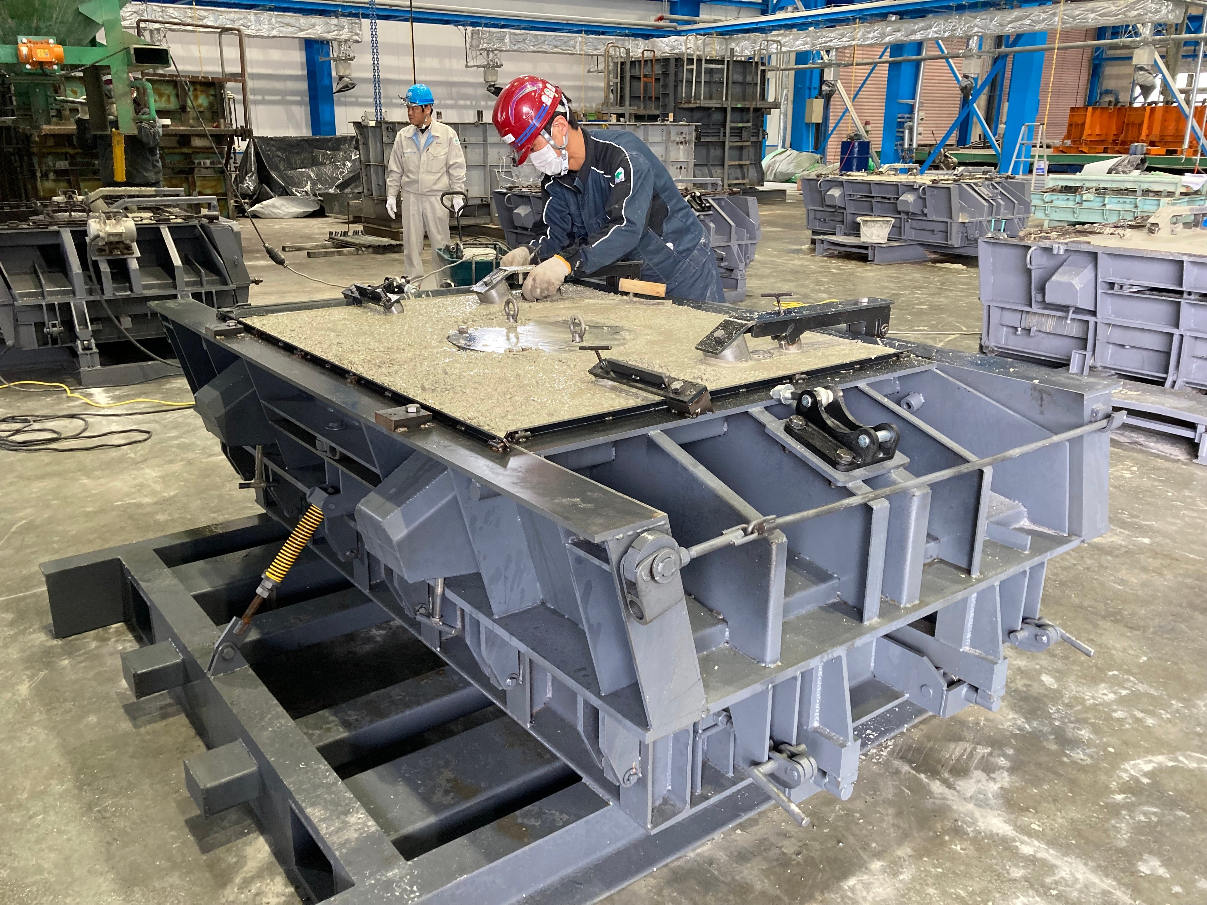 1.型枠へのコンクリート打込み