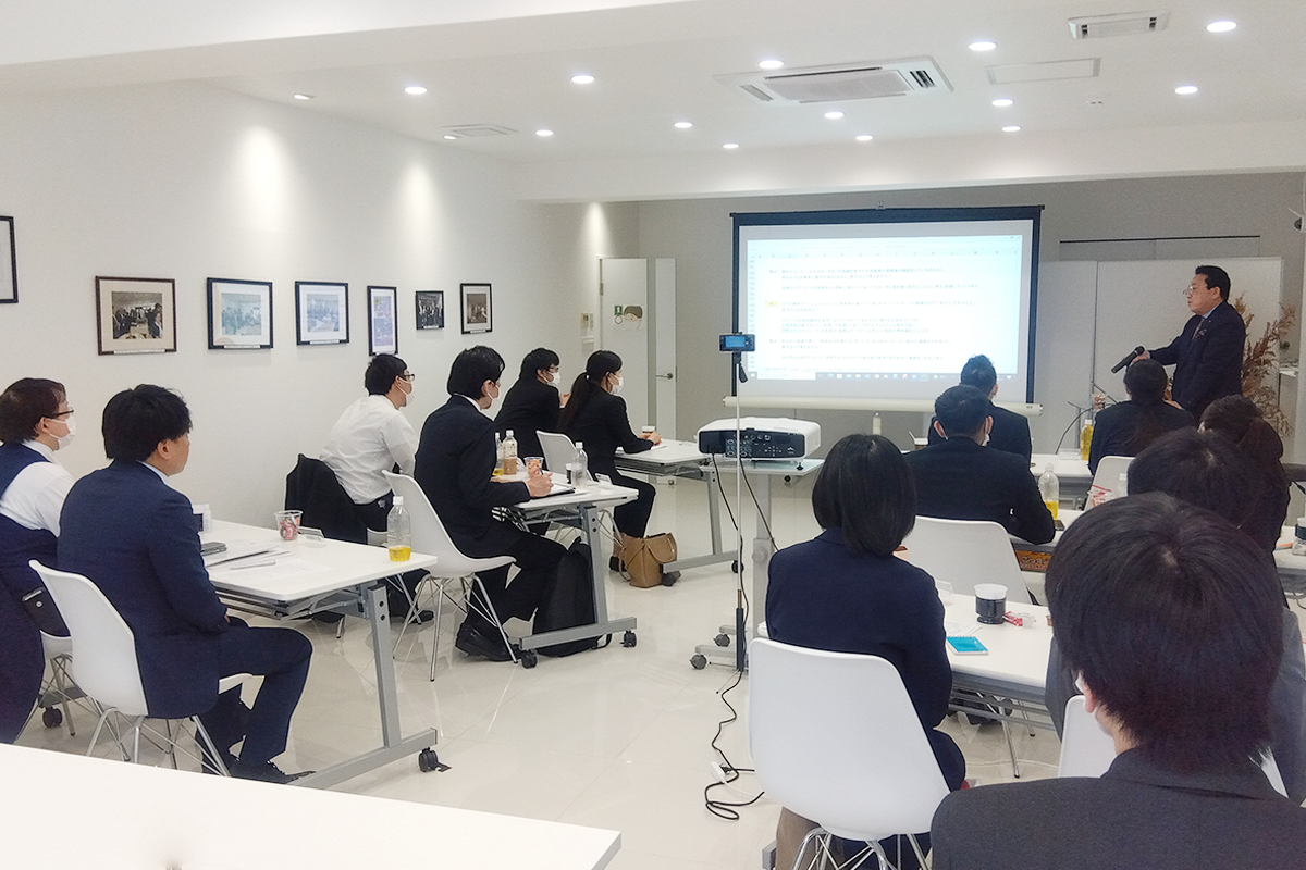 月2回のマネージャー研修