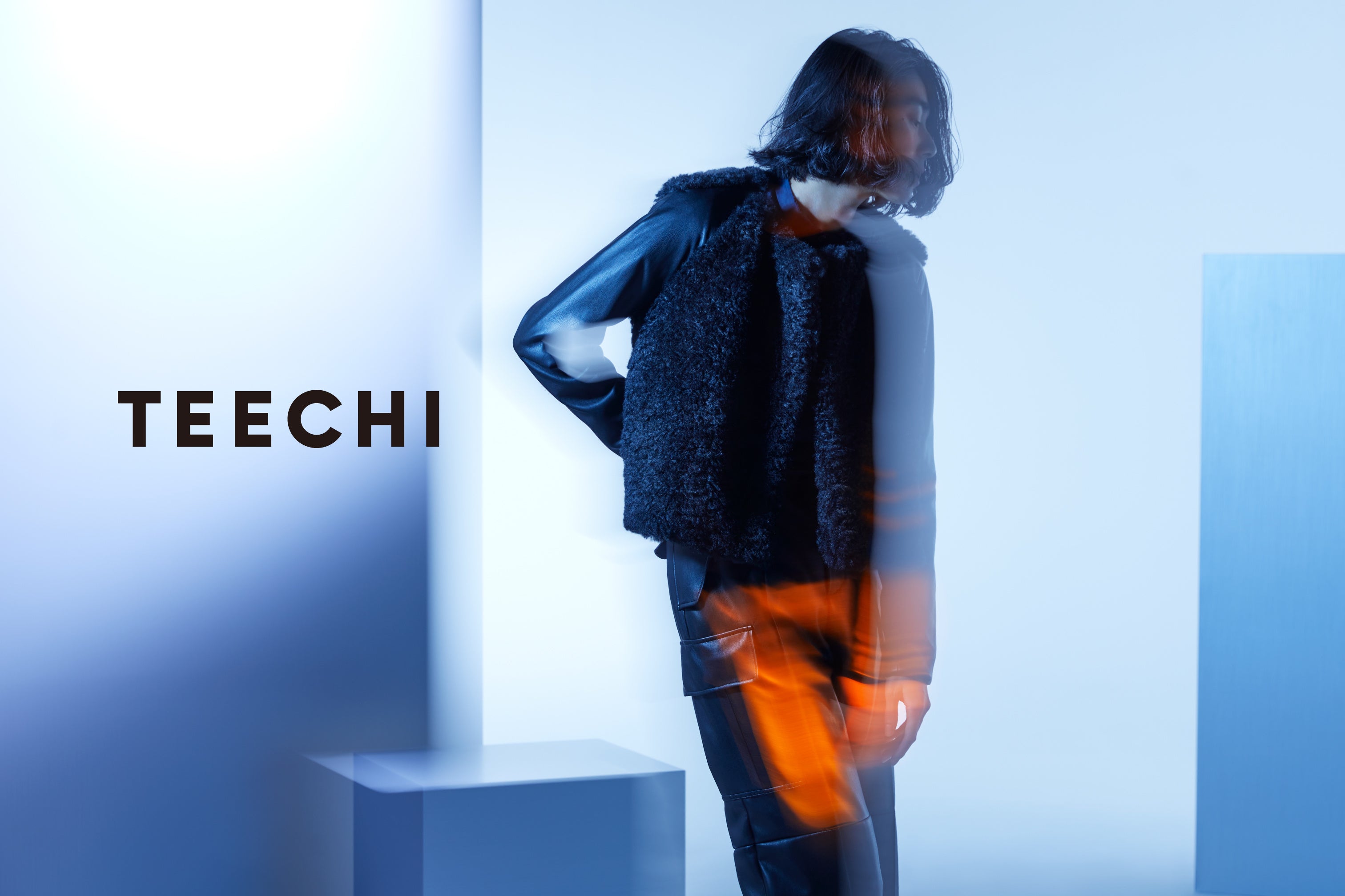 キービジュアル4