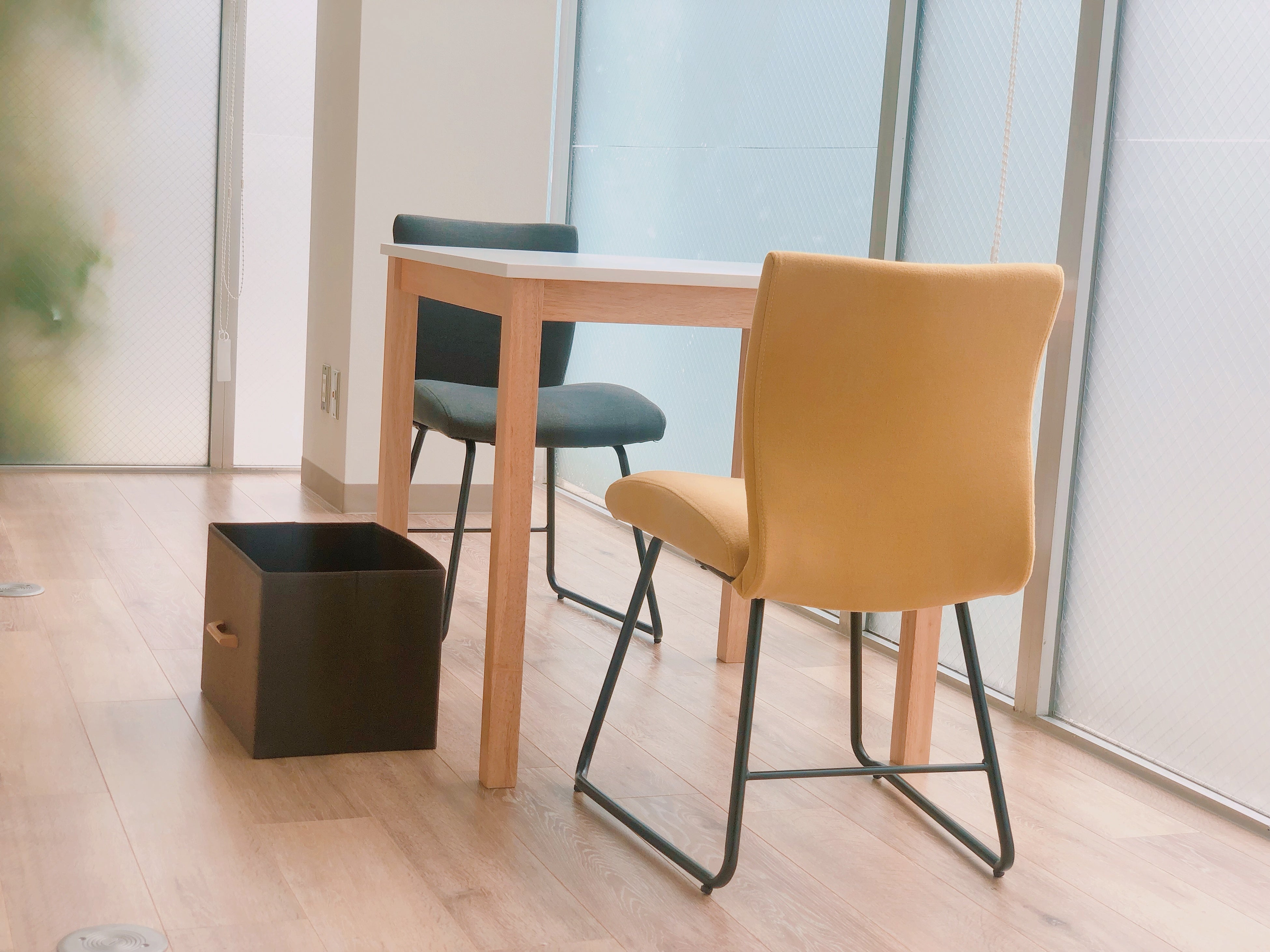 あたたかい光の入る部屋でのカウンセリング