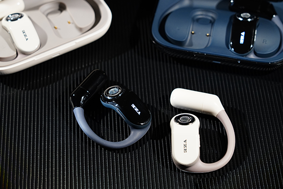 VZE-R13 ワイヤレスイヤホン ブラック(未開封品) バッテリー交換で使用時間が無限に！次世代のオープンイヤホン