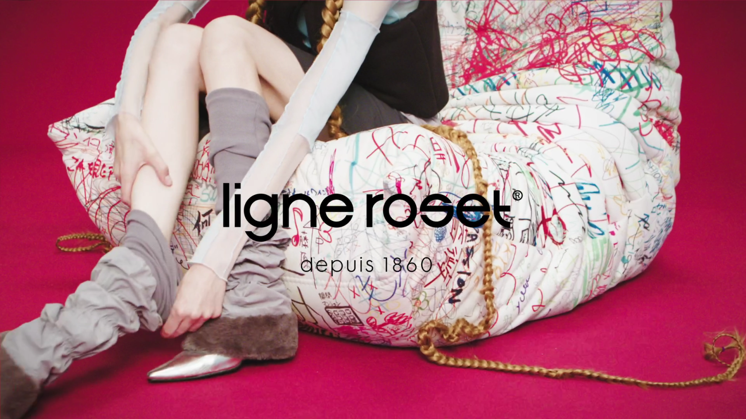 フランスのロングセラーソファ「ロゼトーゴ」50周年記念