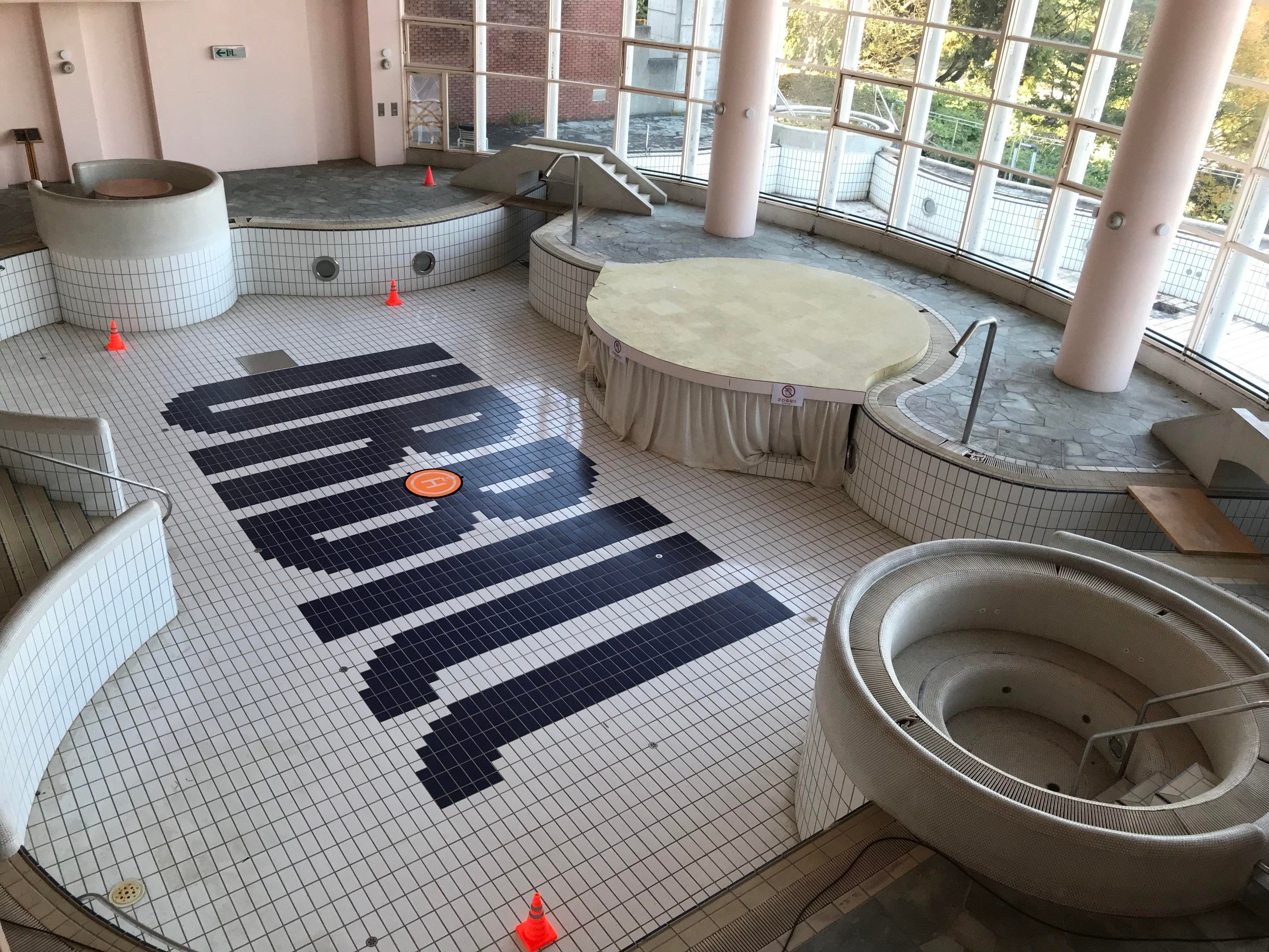 屋内飛行空間（パブリックエリア）