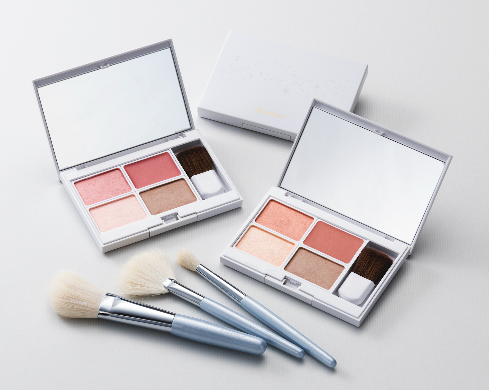 Enamor（エナモル）】骨格の美しさを際立たせる、血色小顔パレット