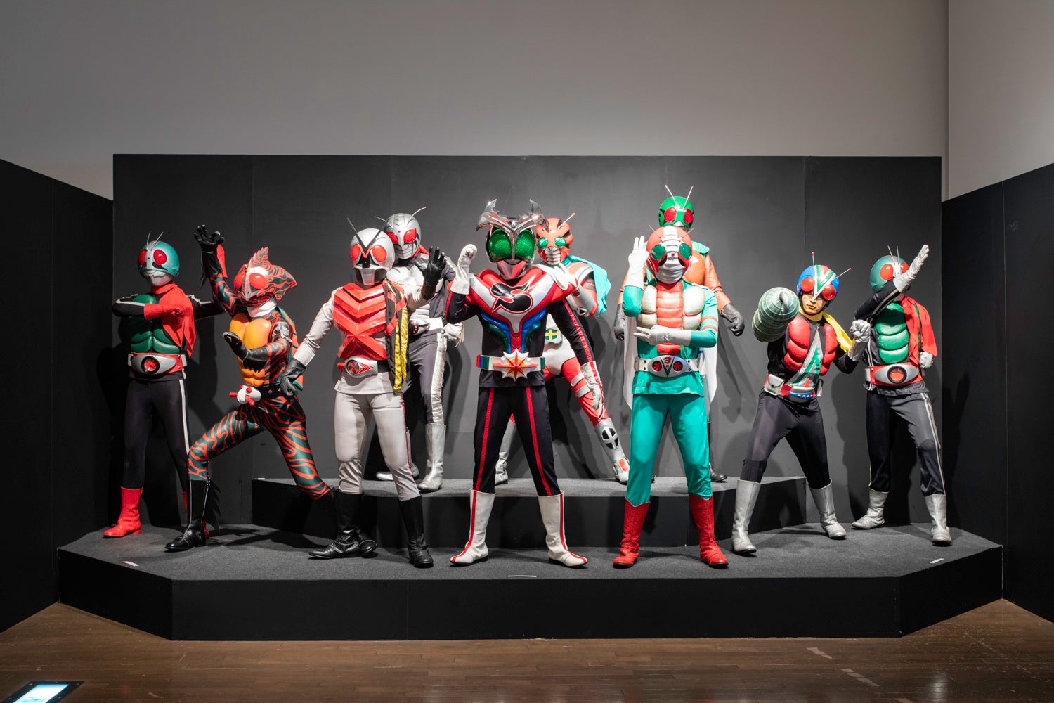 なんと仮面ライダー35人が大集結 明日から The 仮面ライダー展 がいよいよ名古屋で開幕 ぴあ株式会社のプレスリリース なんと仮面ライダー35人が大集結 明日から The 仮面ライダー展 がいよいよ名古屋で開幕 ぴあ株式会社のプレスリリース