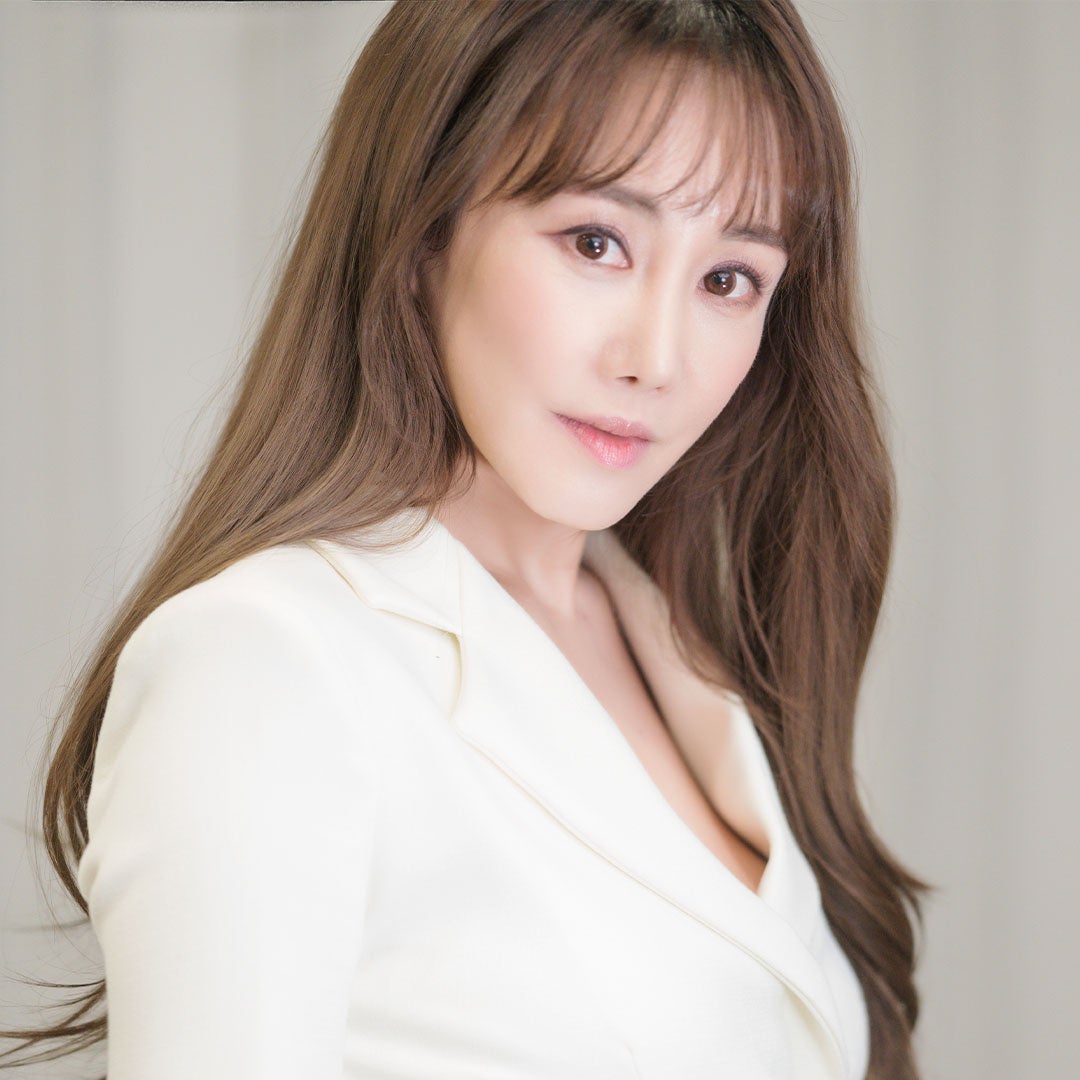 ©EMK Entertainment