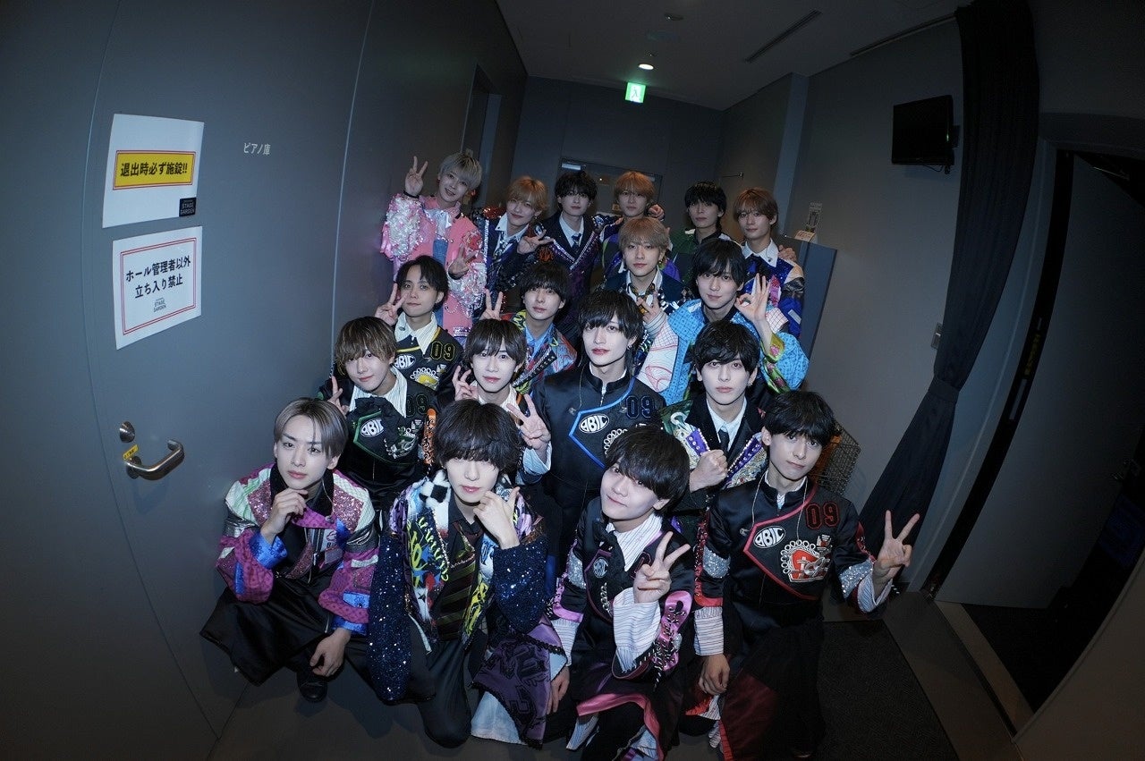 WAIWAI LIVE 2025 ～New Year Edition～』ライブレポート | ぴあ株式