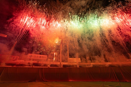 今年も開催決定!夜空に1万発『東日本大震災・九州災害復興チャリティー 2025 神宮外苑花火大会』~2025年8月16日(土)午後7時30分花火打ち上げ開始~ 今年も開催決定!夜空に1万発『東日本大震災・九州災害復興チャリティー 2025 神宮外苑花火大会』~2025年8月16日(土)午後7時30分花火打ち上げ開始~