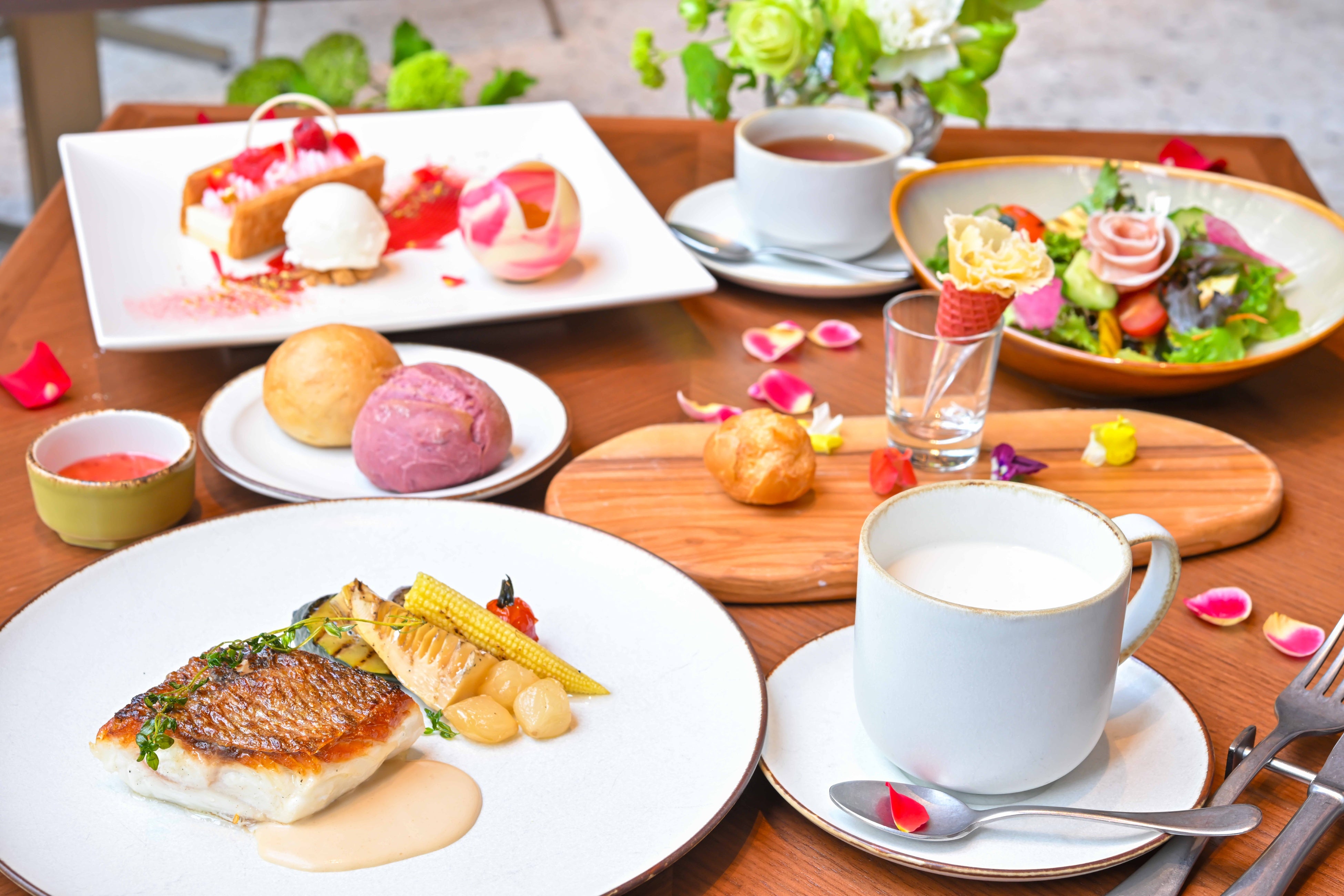 ランチコース「ローズガーデン」