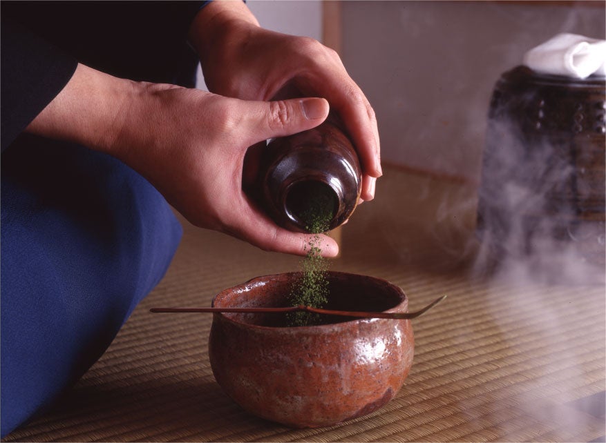 濃茶点前の風景　［撮影：小林庸浩］