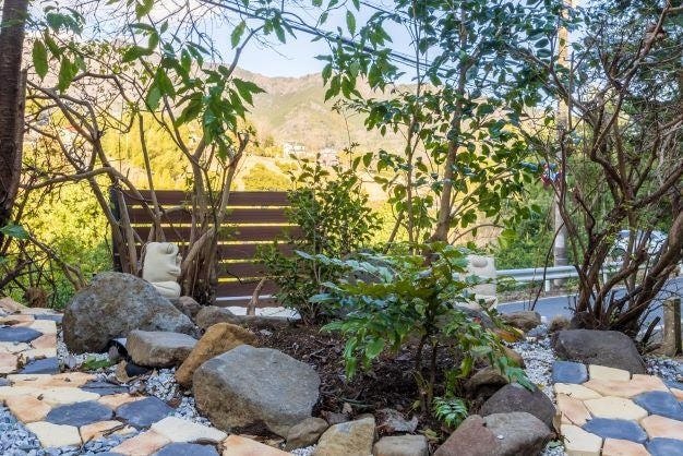 駐車場から城山方面を臨む