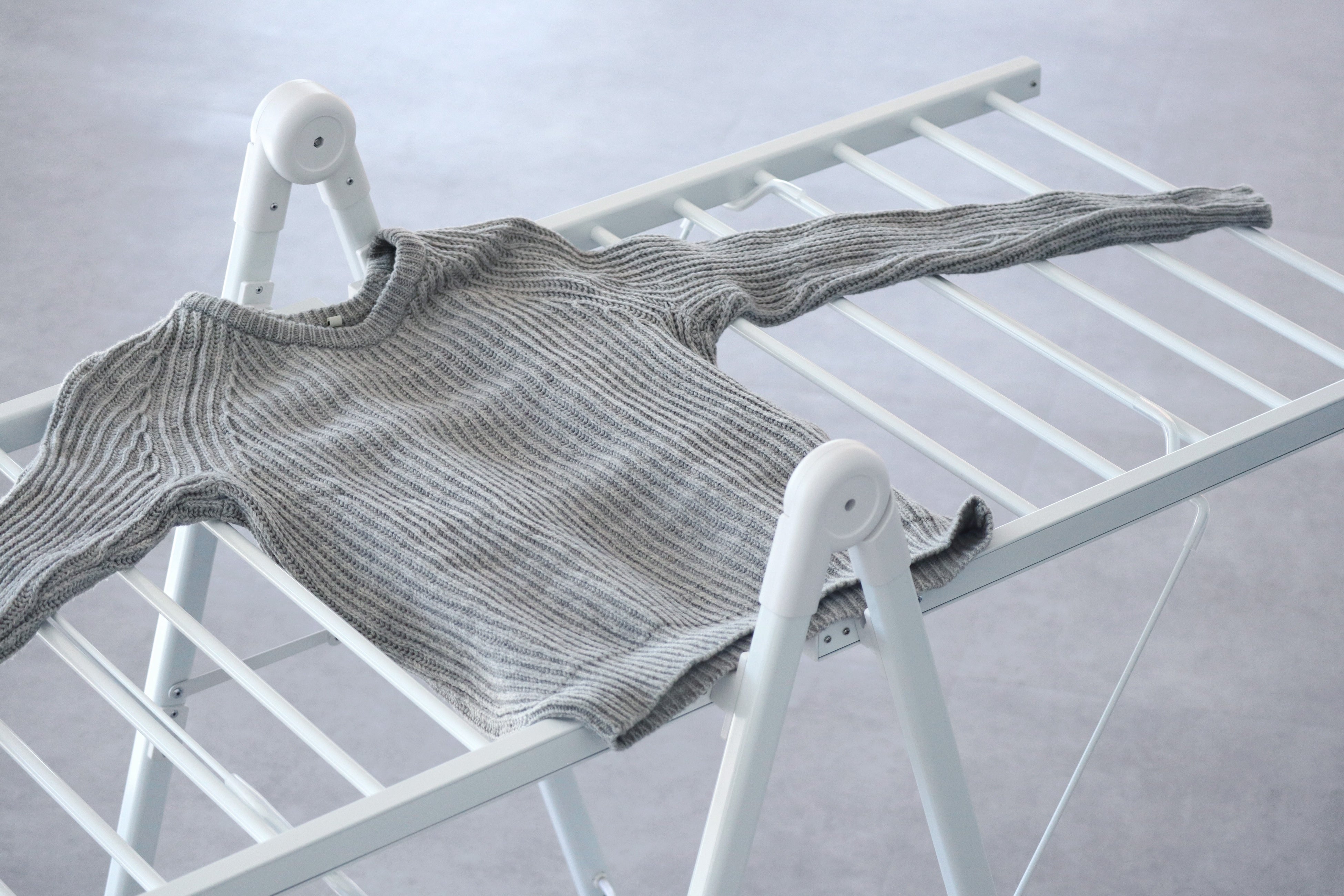 ニットも型崩れなく干せる