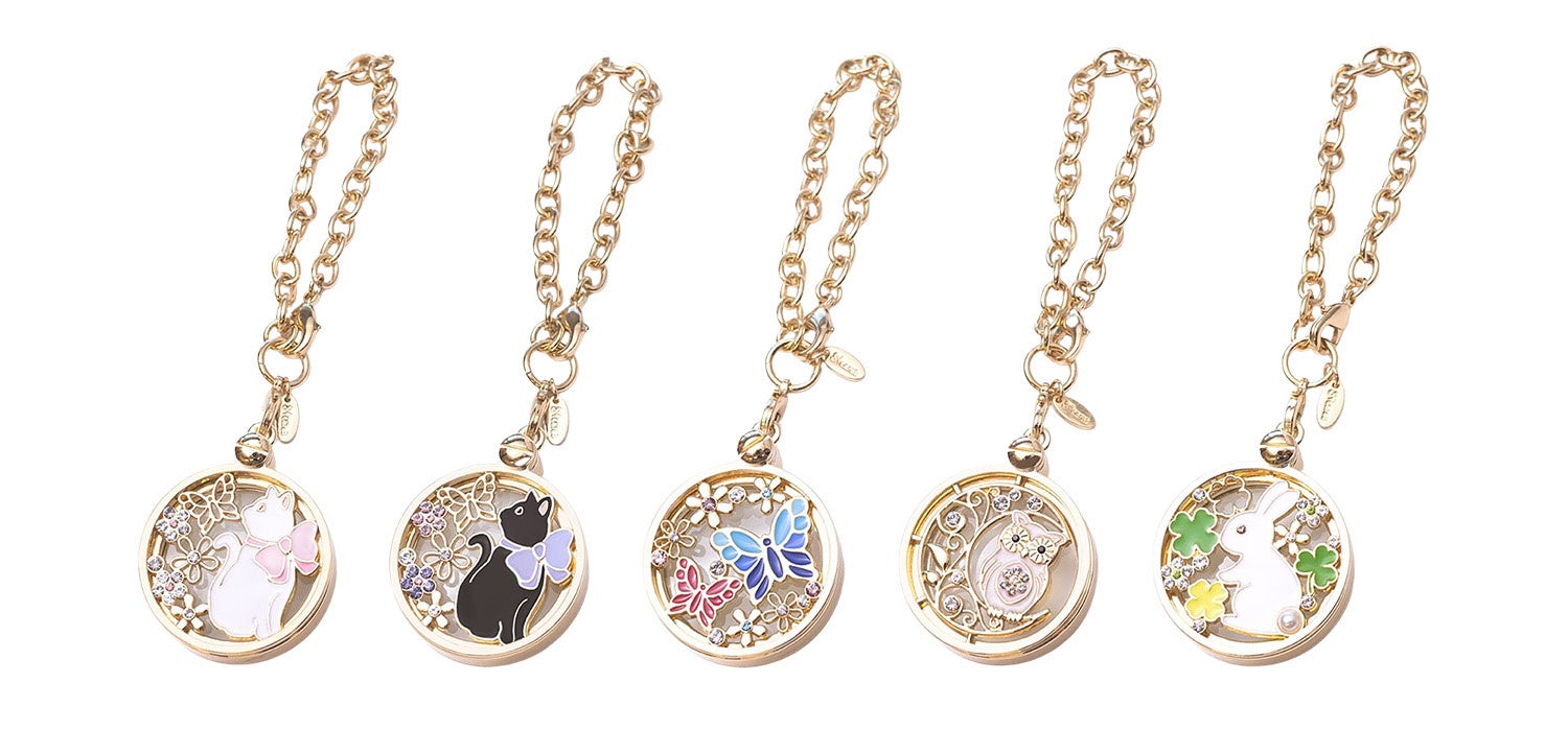 <左から>OL-001 白ねこと蝶、OL-002 黒ねこと蝶、OL-003 蝶の楽園、OL-004 月とフクロウ、OL-005 うさぎとクローバー