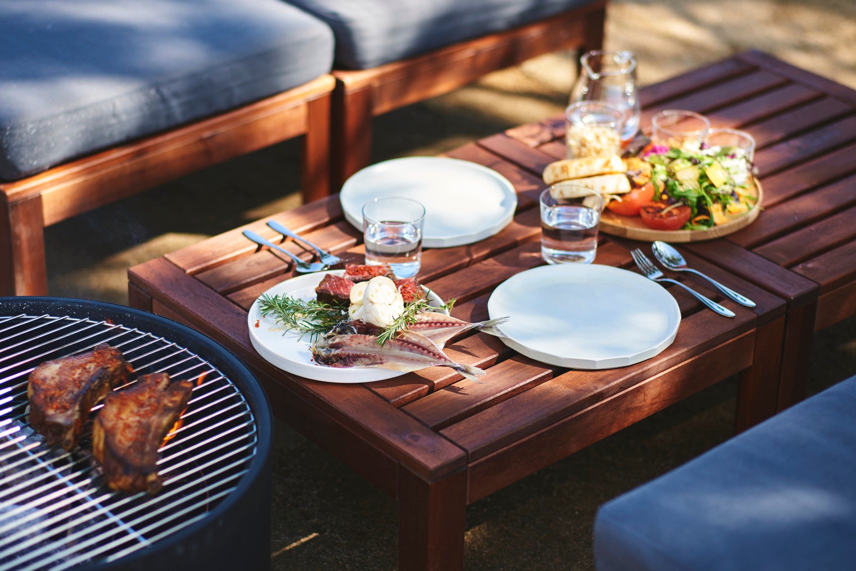 インザパークのシェフによる本格的なBBQが手ぶらで楽しめます。1人 3,500円(税込)予約制。