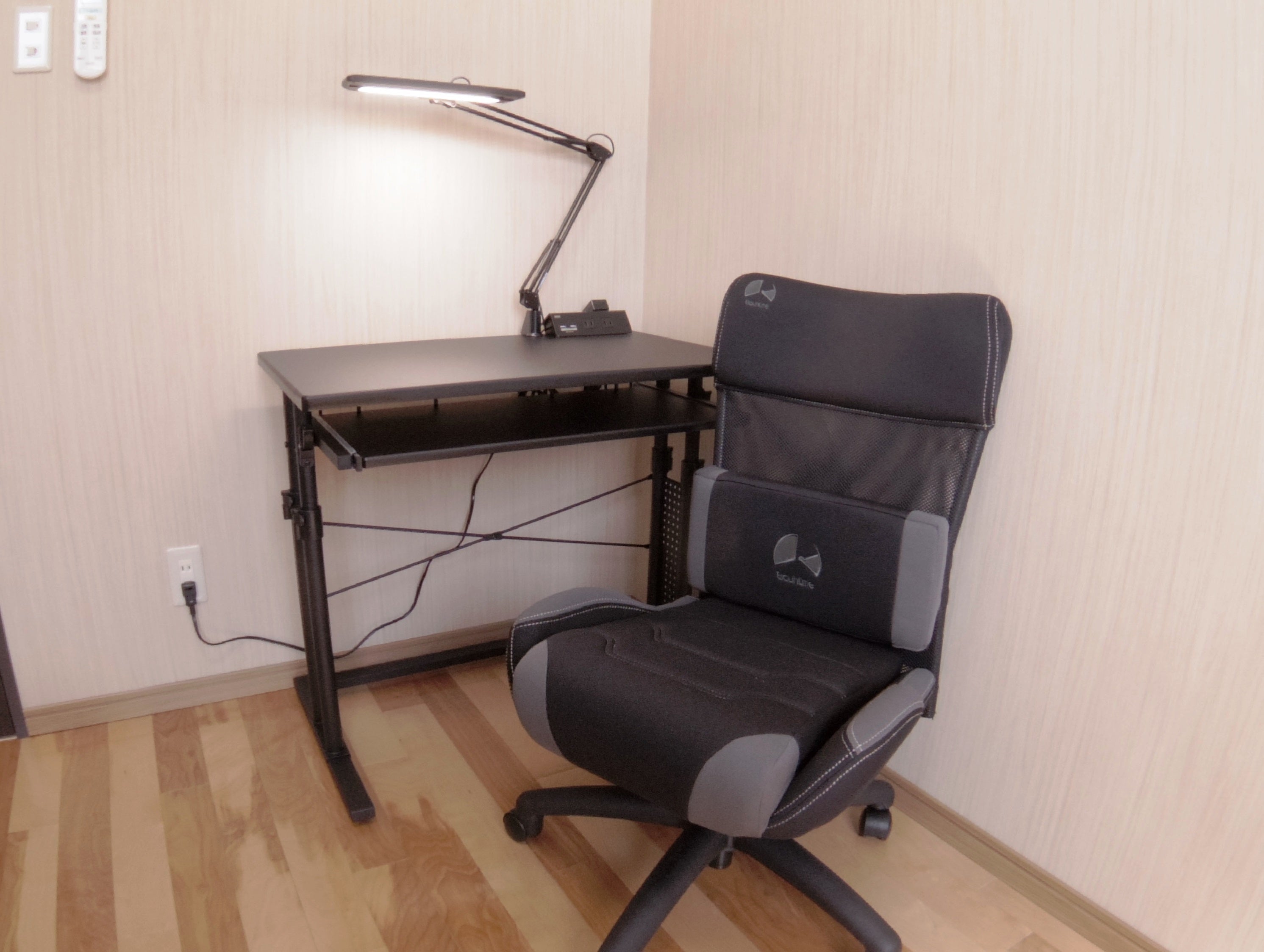 口之島あっぽう家　デスク