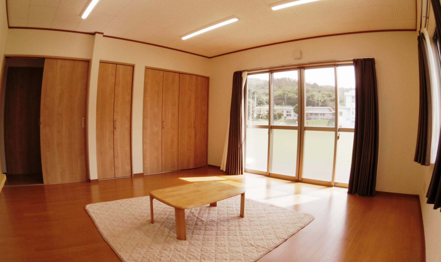 悪石島コミューン　客室２