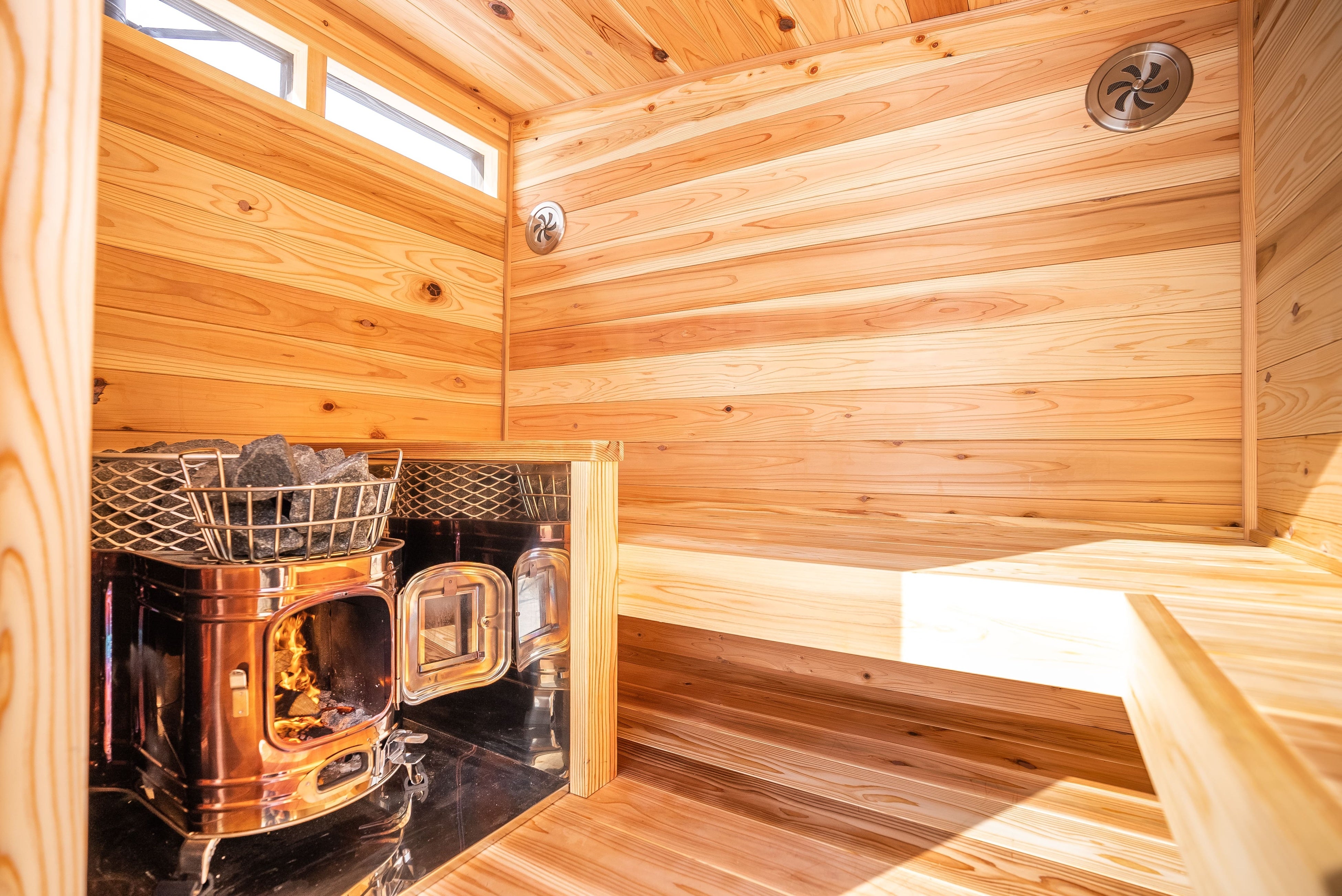 サウナ室内部