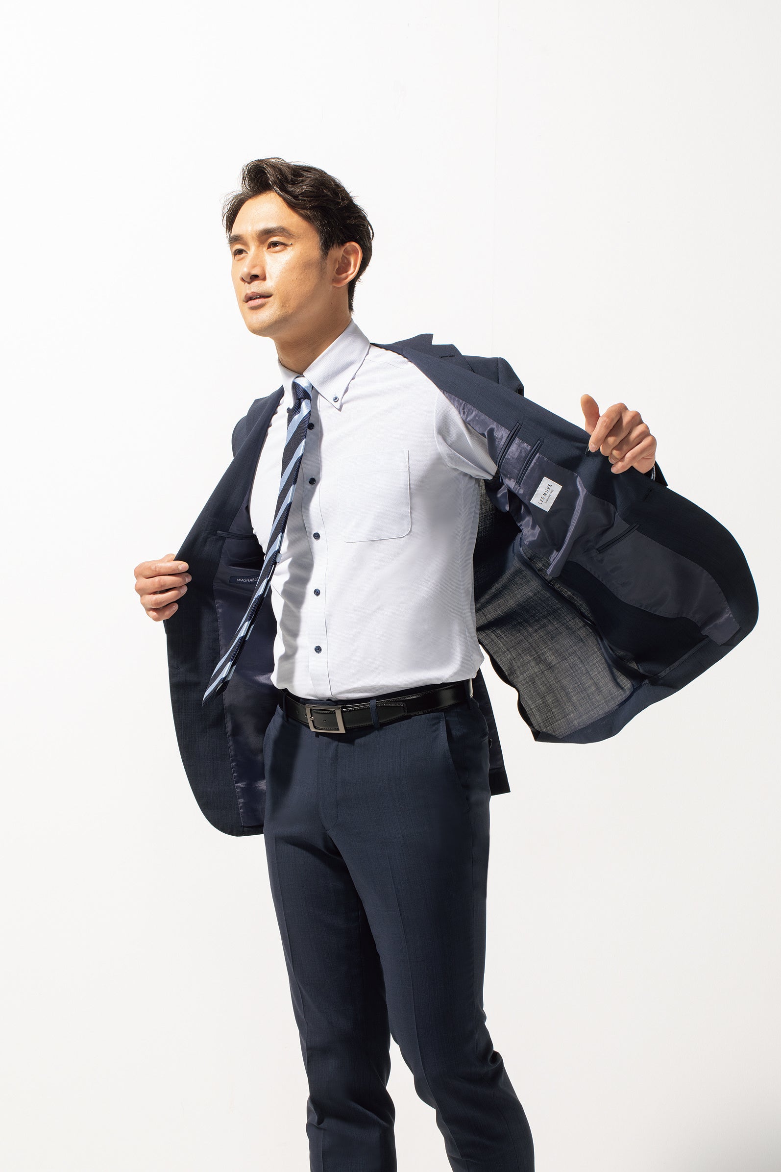 放熱量は従来スーツ生地の約1.4倍！！産学協同開発素材「Air Tech Spun