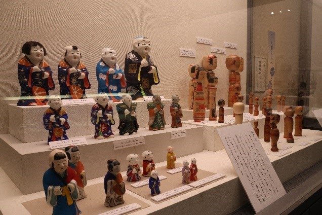 全国各地の郷土玩具400点がずらり 全国各地の郷土玩具400点がずらり