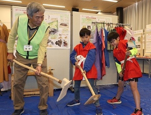 見て触れて楽しむ 弥生の暮らし体験を高槻市で 見て触れて楽しむ 弥生の暮らし体験を高槻市で