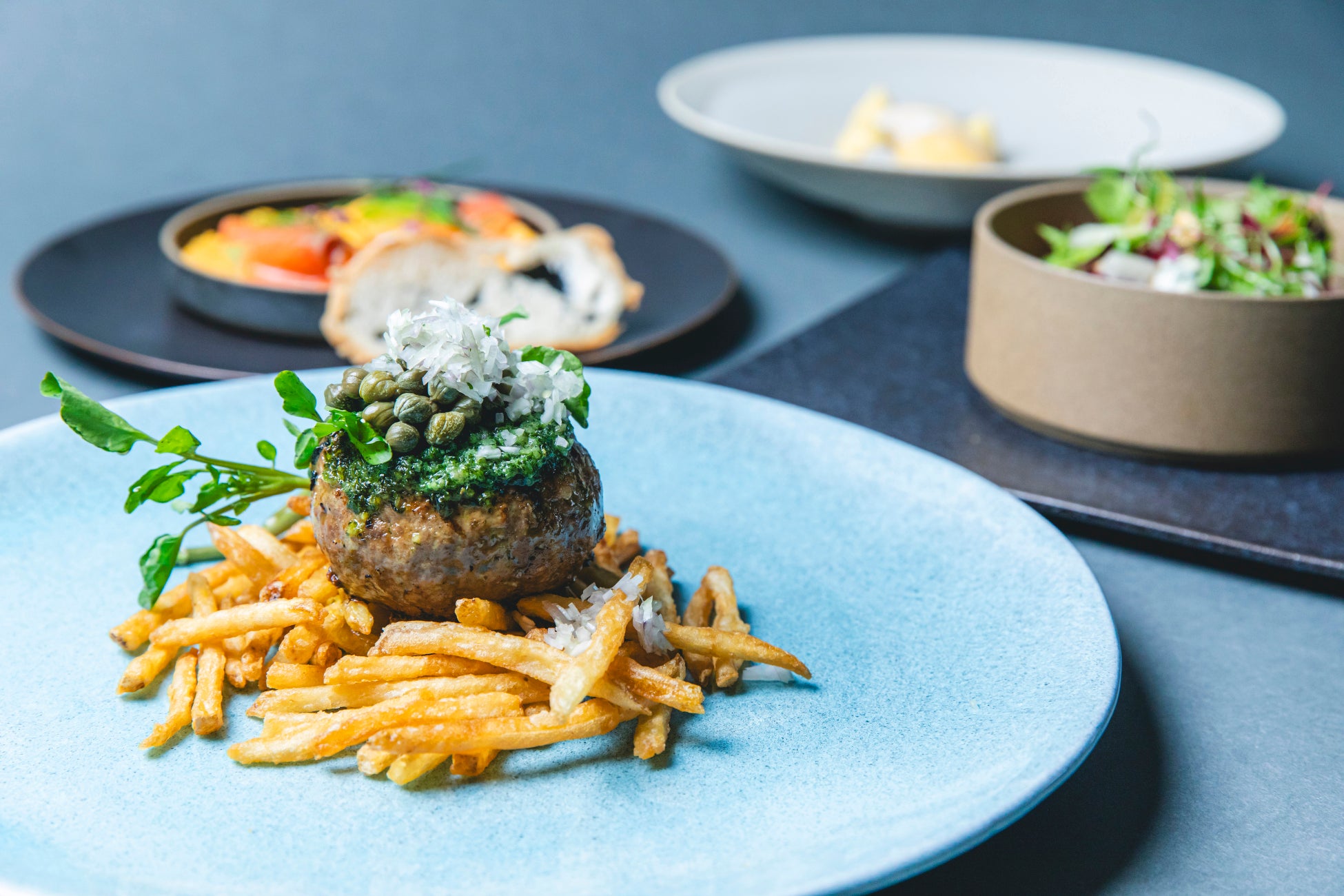 ディナーはダーワ・悠洛 京都GRILL 54THで(内容は変更になる場合あり)