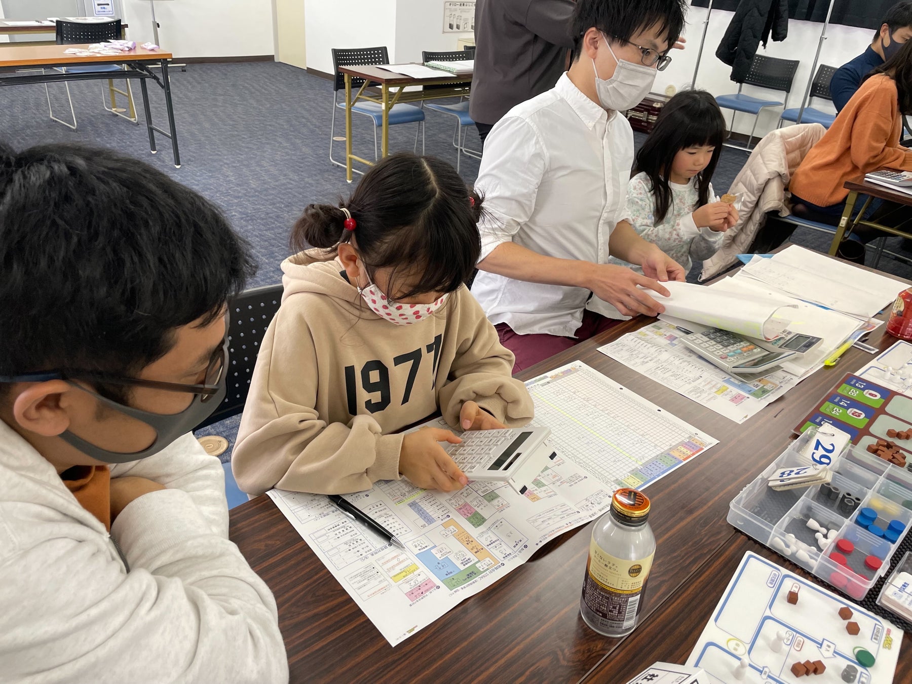 夏休みのお子さまに最高の「ビジネス教育」を!ボードゲームを通じた経営ノウハウ教育プログラムを開催 夏休みのお子さまに最高の「ビジネス教育」を!ボードゲームを通じた経営ノウハウ教育プログラムを開催