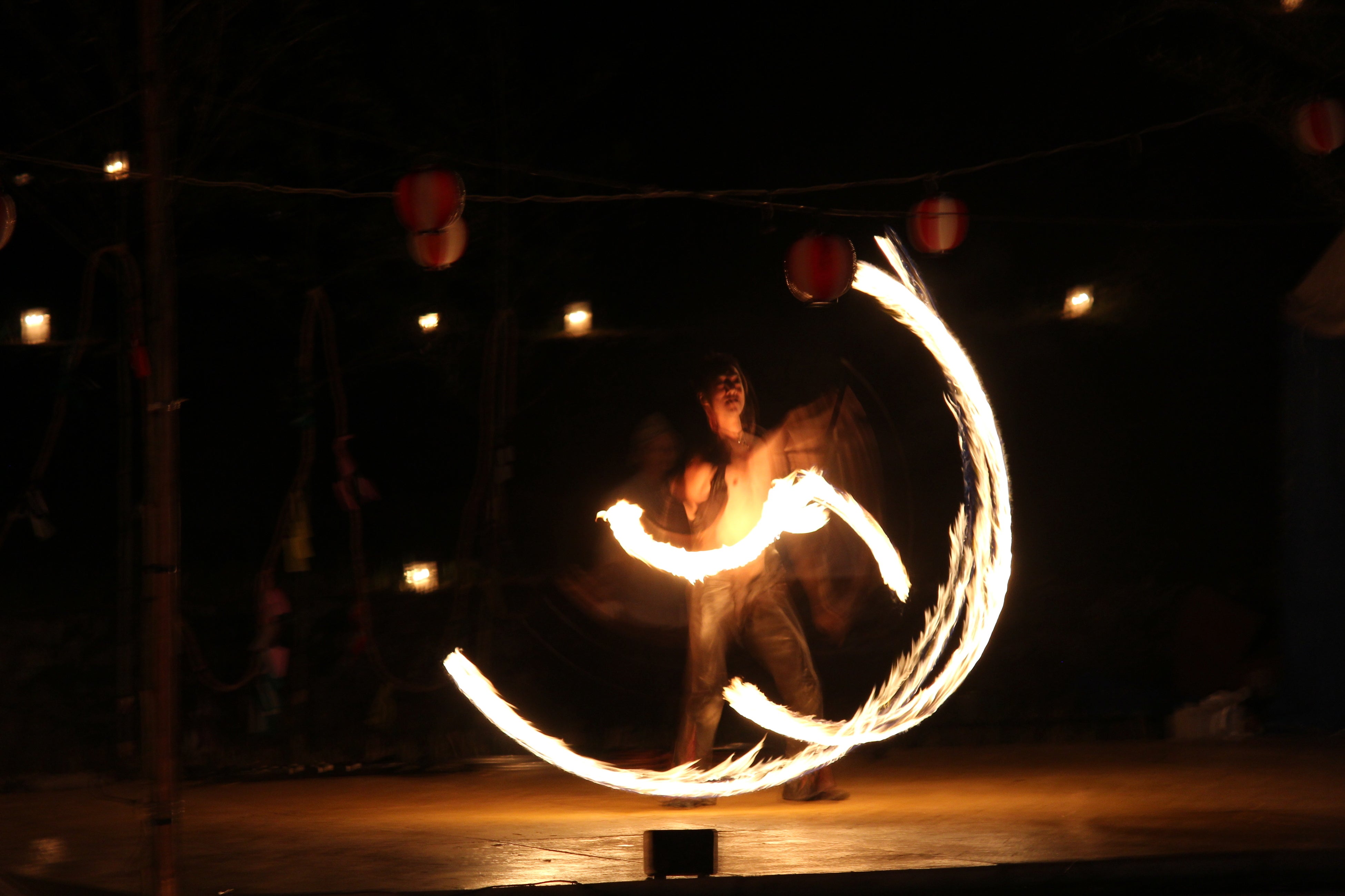 ファイヤーダンス