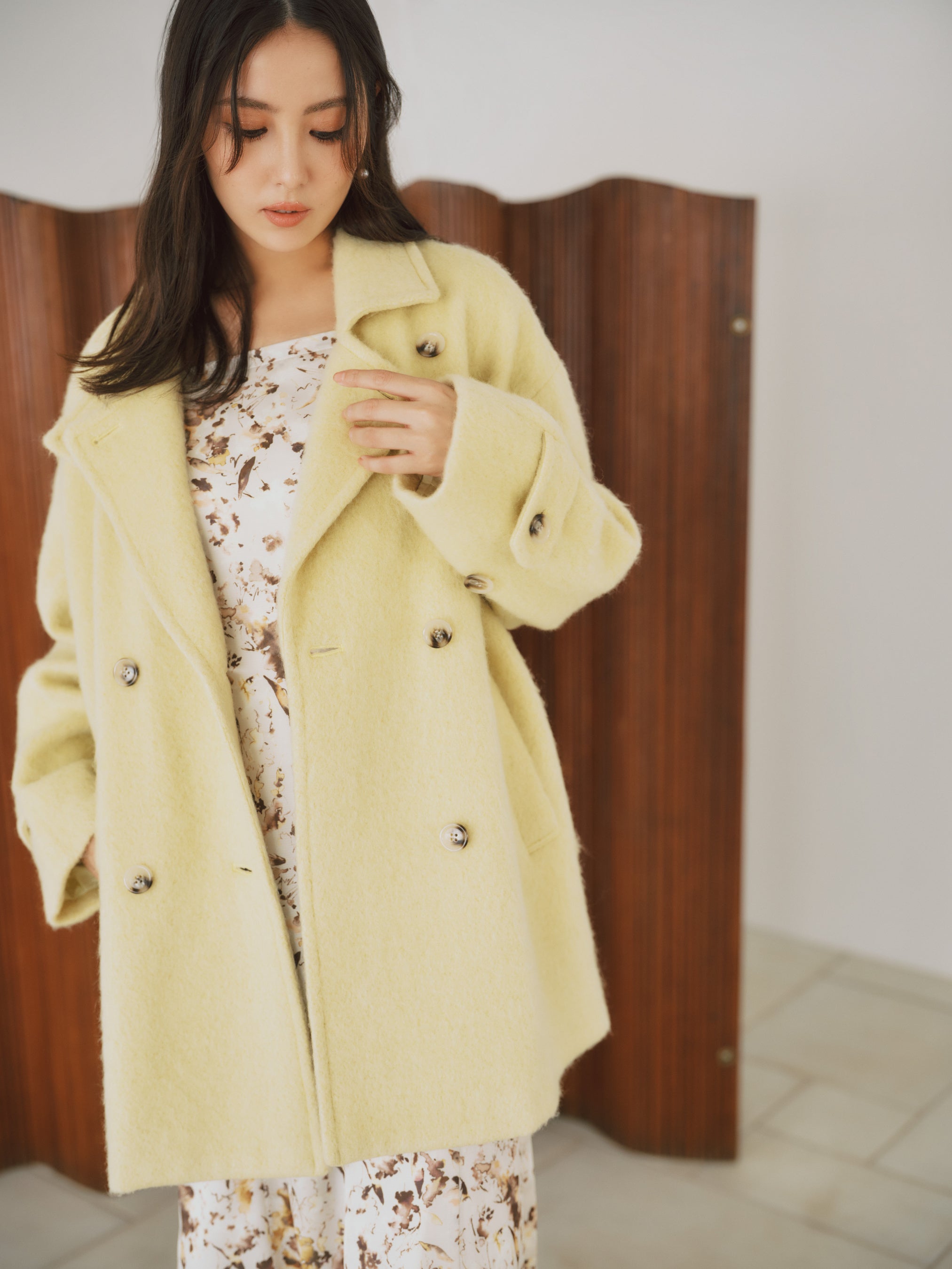 ♡極美品♡ stola. ストラ ショール襟 コート 女優襟　ガウン　ロング 泉里香、コートのクラシック＆リュクスな着こなし披露