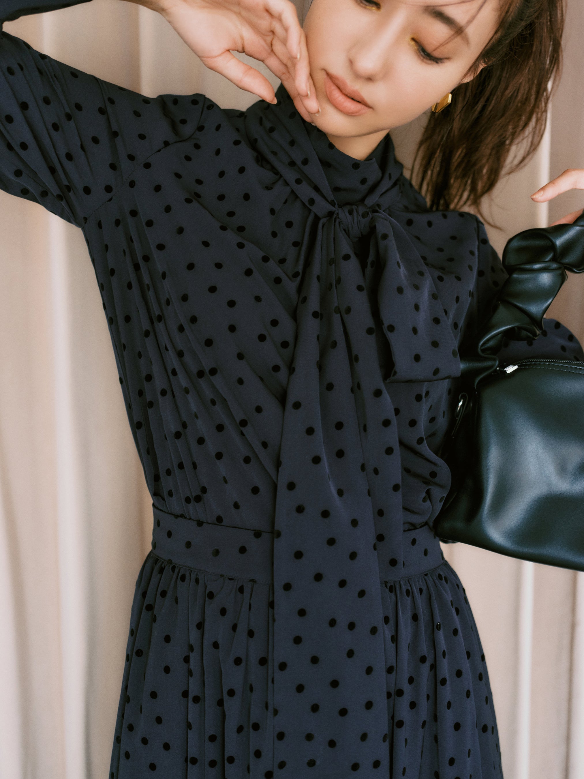 愛甲千笑美が着るStola.（ストラ）のホリデーコレクション。11/5