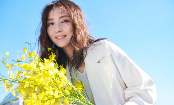 Stola.(ストラ)が女優・石川恋を迎えたPre springカタログを公開! Stola.(ストラ)が女優・石川恋を迎えたPre springカタログを公開!