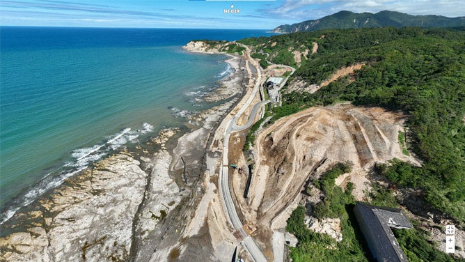 大林組とKDDIスマートドローン、石川県輪島市の国道啓開工事で自動充電ポート付きドローンの遠隔運航で作業効率化を実現 | 株式会社大林組のプレスリリース