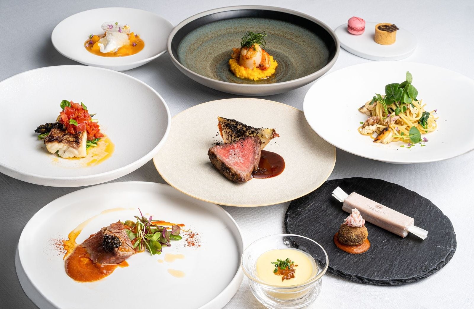オリエンタルホテル「 Main Dining by THE HOUSE OF PACIFIC」料理長 吉田 秀人 (画像はディナーコース)